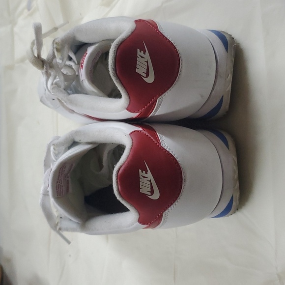 Shoes - Picture 3 of 4